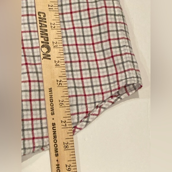 Vineyard Vine’s Men’s Long Sleeve Button Down Whale Shirt Red White Flannel - Picture 7 of 7